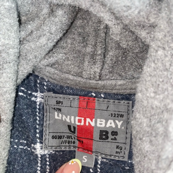 Unionbay Hooded Flannel - Picture 2 of 2